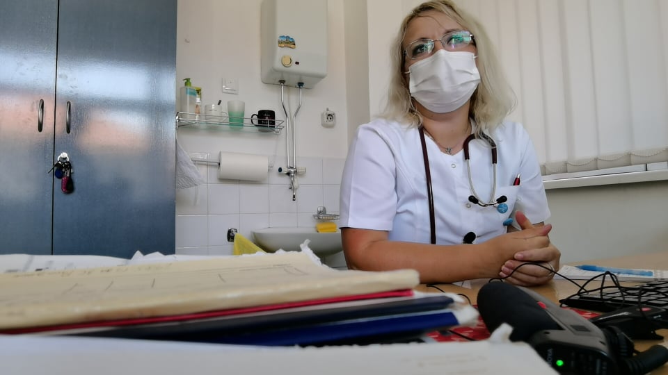 doktorka naučila znakovni jezik