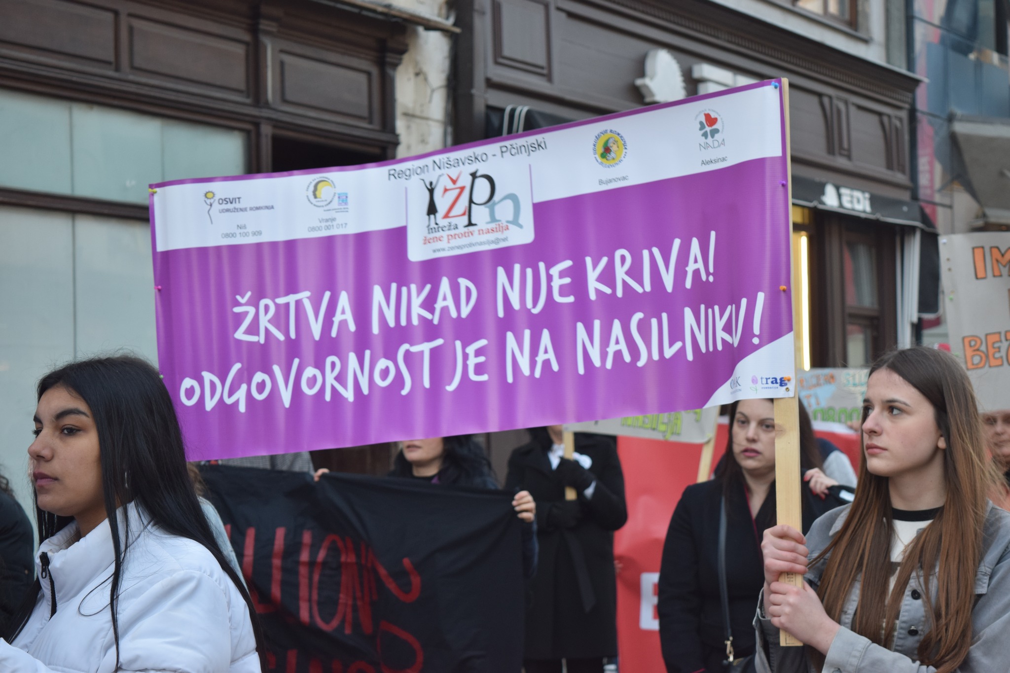 Žesnki marš u NIšu